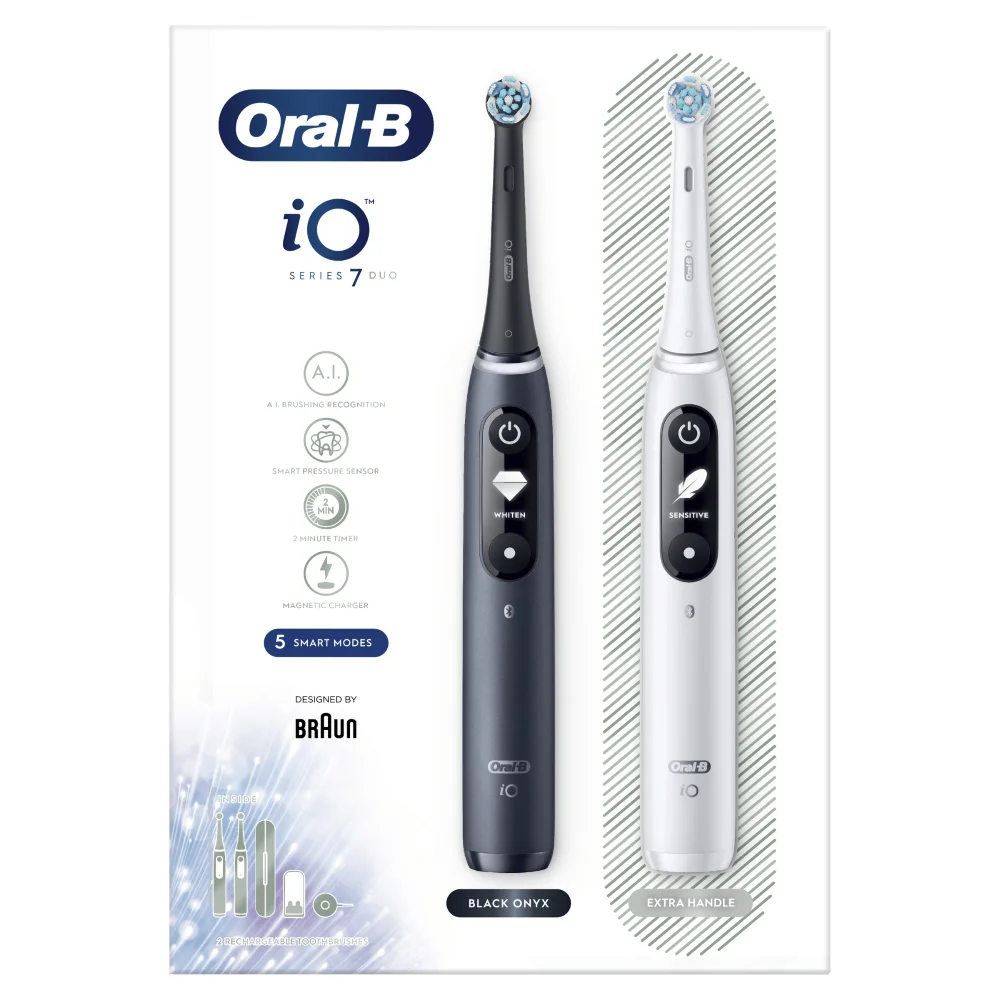 Oral B iO7 - Black and White Electric Toothbrushes +4 Refills Afbeelding 1