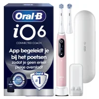 Oral-B iO6 elektrische tandenborstel, met verpakking die de app-begeleiding voor grondig poetsen benadrukt.