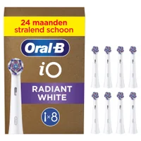 Oral-B productverpakking van karton met barcode, klaar voor verzending.