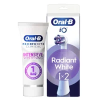 Oral-B Pro 3DW Clinical Intensieve Whitening Tandpasta en 2 Witte Opzetborstels Bundel